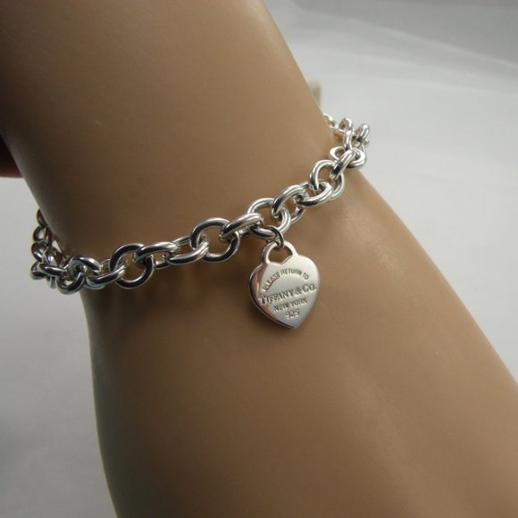 Tiffany & Co. Silver Heart Tag Bracelet - Picture 8 of 11